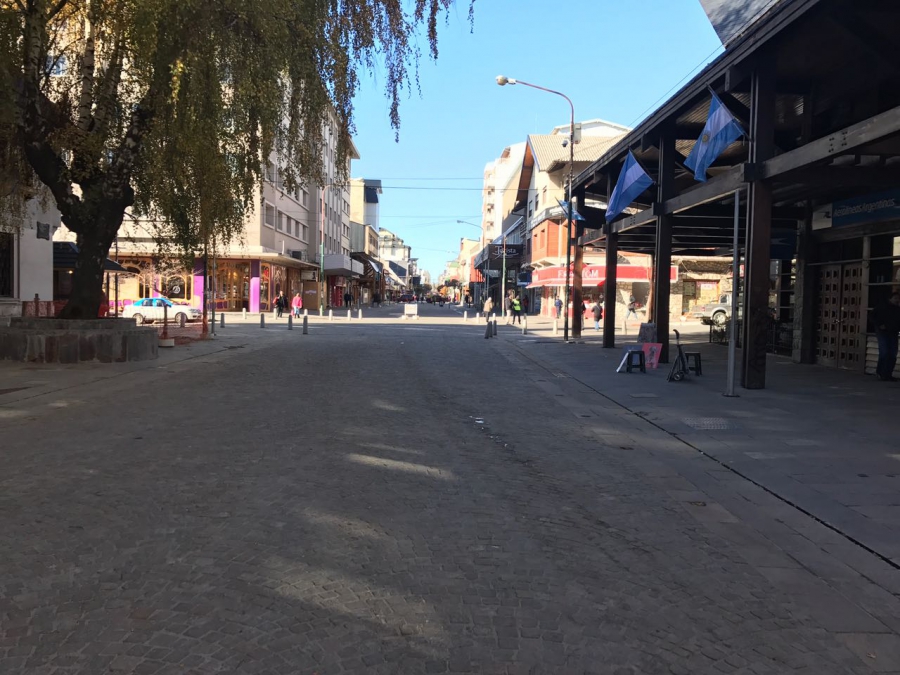 Petitorio de apertura al tránsito vehicular y finalización de obra