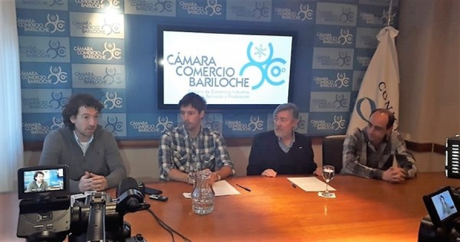 La Asociación de Cerveceros Artesanales de Bariloche y Zona Andina (ACAB) y el Consejo Nacional de Investigaciones Científicas y Técnicas (CONICET),firmaron en la Cámara, convenio para utilizar la levadura patagónica “Eubayanus” con fines comerciales